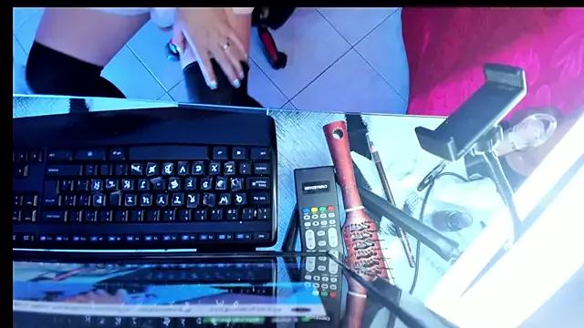 Kataleya_88 on StripChat 