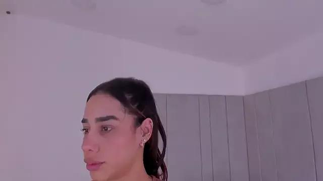 katie_cruz on StripChat