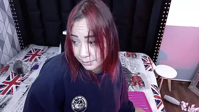 kinkyhousewifee on StripChat 