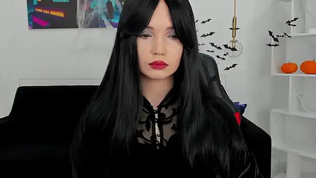 KiraHolli on StripChat