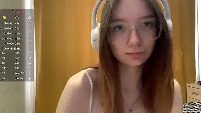 KrystinFunches on StripChat