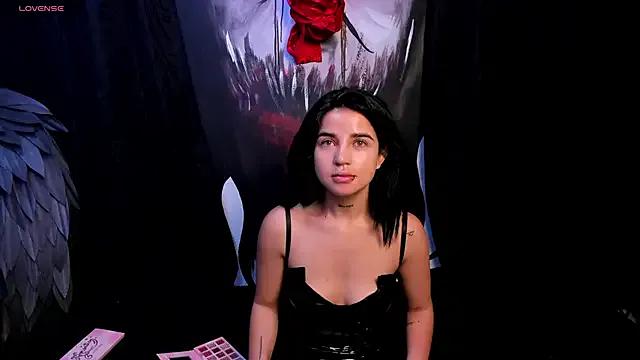 Kylie-fox on StripChat