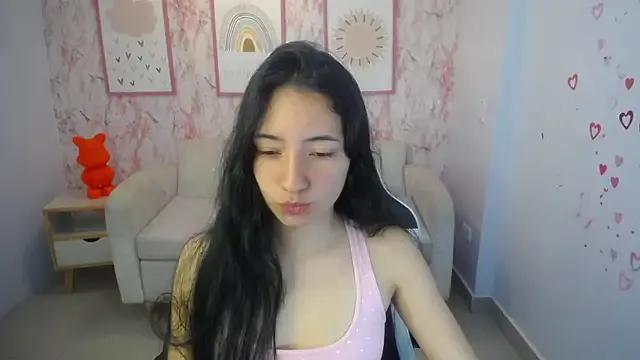 Kylie_ch1 on StripChat