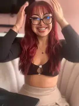 Laila_Pink on StripChat
