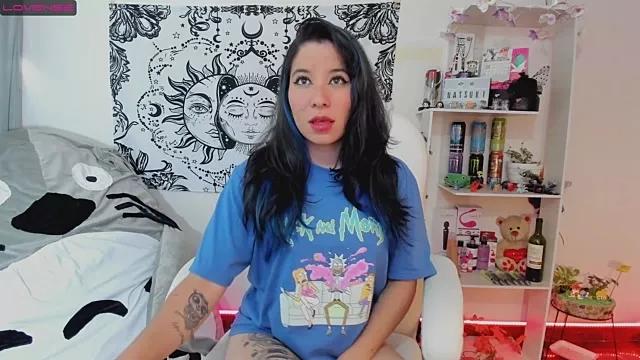 Laughing_Naty on StripChat