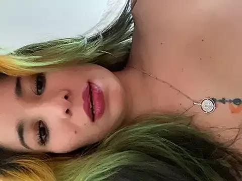 Laughing_Naty on StripChat