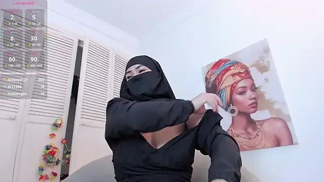 Layla_arabelle on StripChat