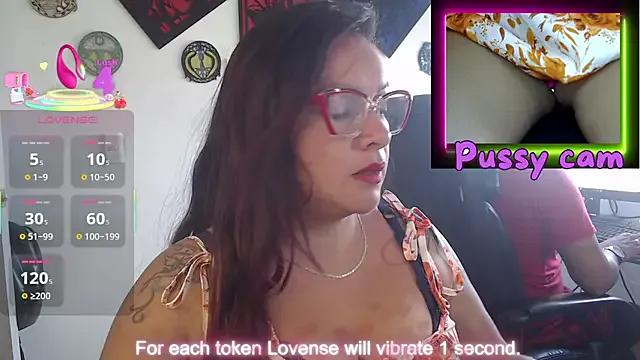 leidydi223 on StripChat