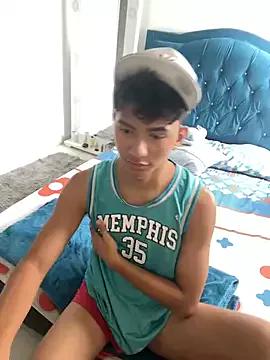 Leonarrrd_01 on StripChat