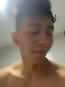 Leonarrrd_01 on StripChat