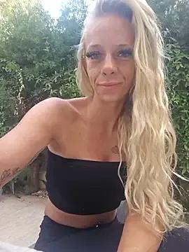 Lexa_xoxo on StripChat