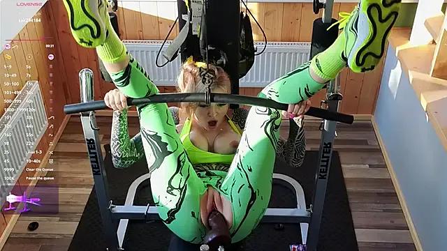 lil_shouty_bitch on StripChat