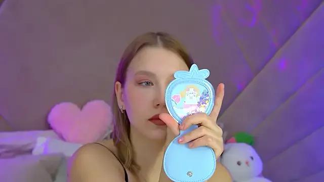 LiliLinn on StripChat 