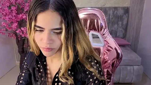 lilith4_s on StripChat