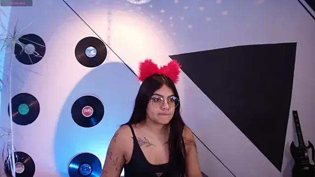 Lilith_and_Khloe on StripChat