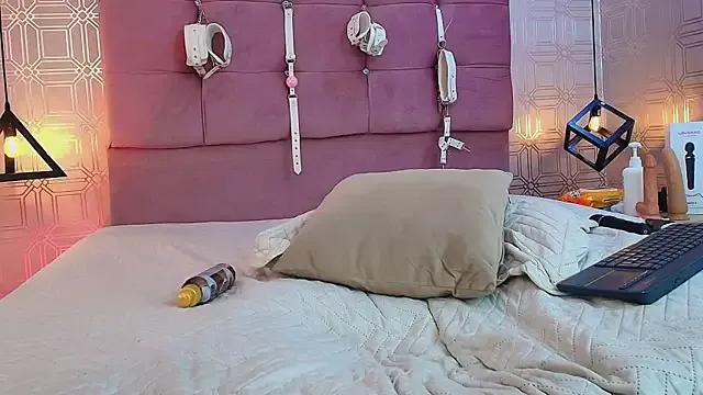 Lilith_Vera on StripChat