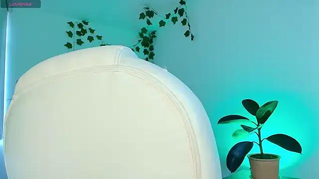 LilithAbril on StripChat