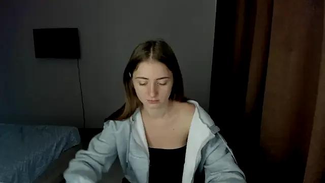 LilyHaart on StripChat 