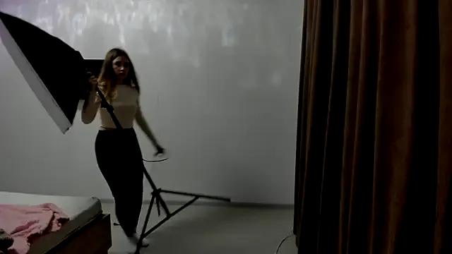 LilyHaart on StripChat 