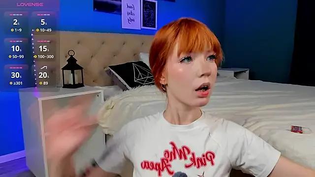 Linablueeyed on StripChat