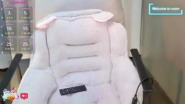 LINLIN-2025's avatar