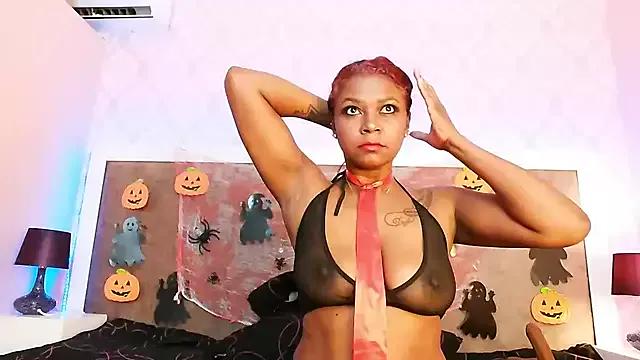 LisaBaileys on StripChat