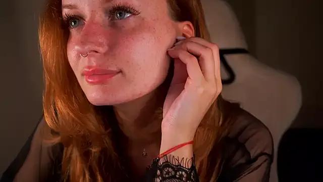 Liuba_Fox on StripChat