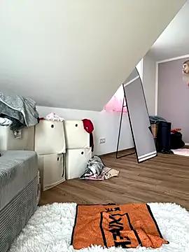 Livewithlucy on StripChat