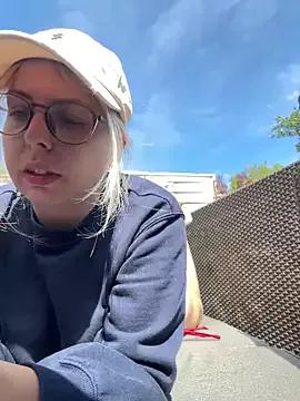 Livewithlucy on StripChat