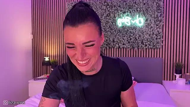 LizaRoxx on StripChat