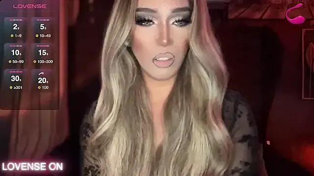 Lo_la_69 on StripChat 