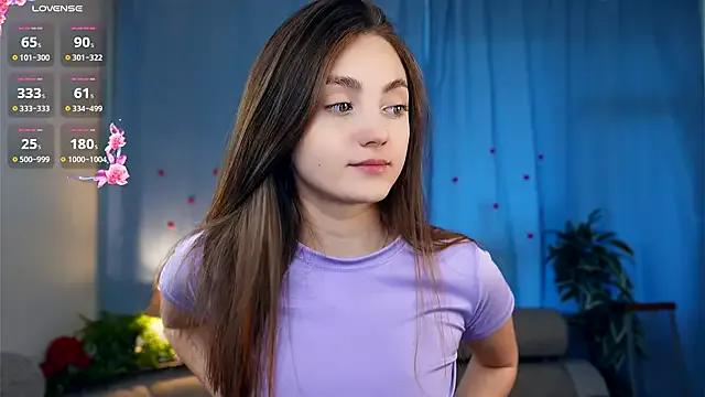 LoraDavi on StripChat