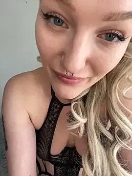 lovecassyrose's avatar