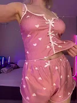 LoveLuna_ on StripChat