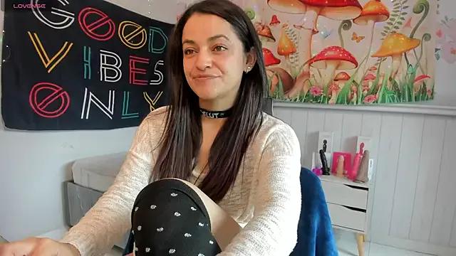 LovelyAzucena — Private on StripChat