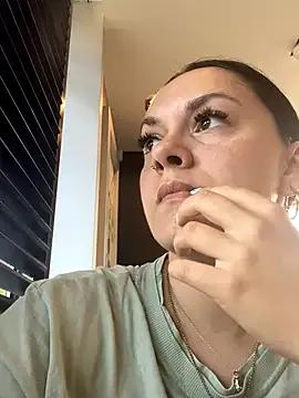 Luccreccia_ on StripChat