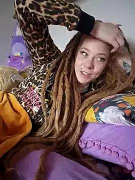 LucidLucy on StripChat