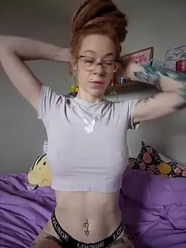 LucidLucy on StripChat