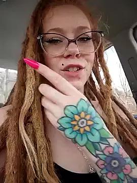 LucidLucy on StripChat