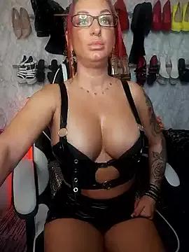 Luiza_Hammer on StripChat