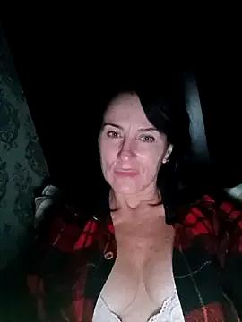 Luna_7777 on StripChat