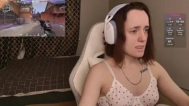 Luna_Loveee — Freechat on StripChat