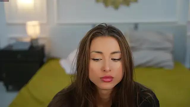 Luna_secretgirl on StripChat