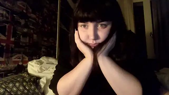 Lynylou on StripChat