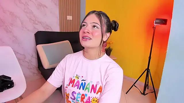 Megan_blue7 on StripChat