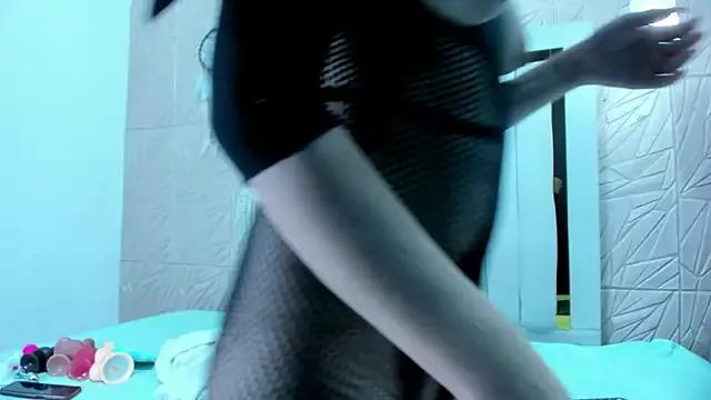 Melody_Megann on StripChat