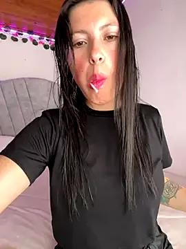 Mia_salinass on StripChat