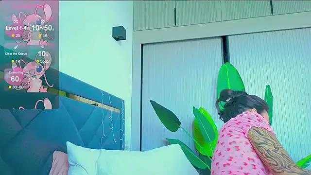 Mia_Tin on StripChat