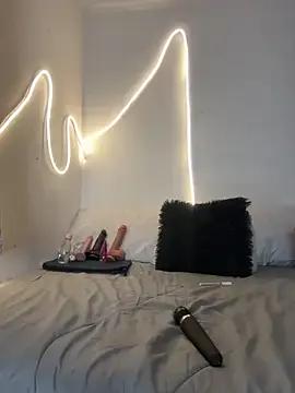 Michell_sr on StripChat