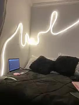 Michell_sr on StripChat